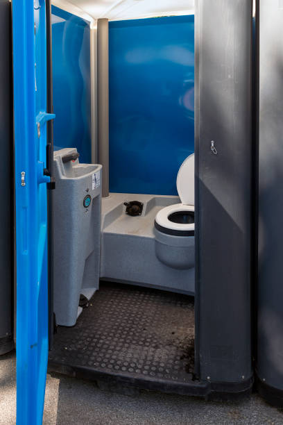 Best Restroom trailer rental cost  in Raymondville, TX