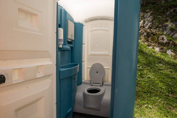 Professional porta potty rental in Raymondville, TX